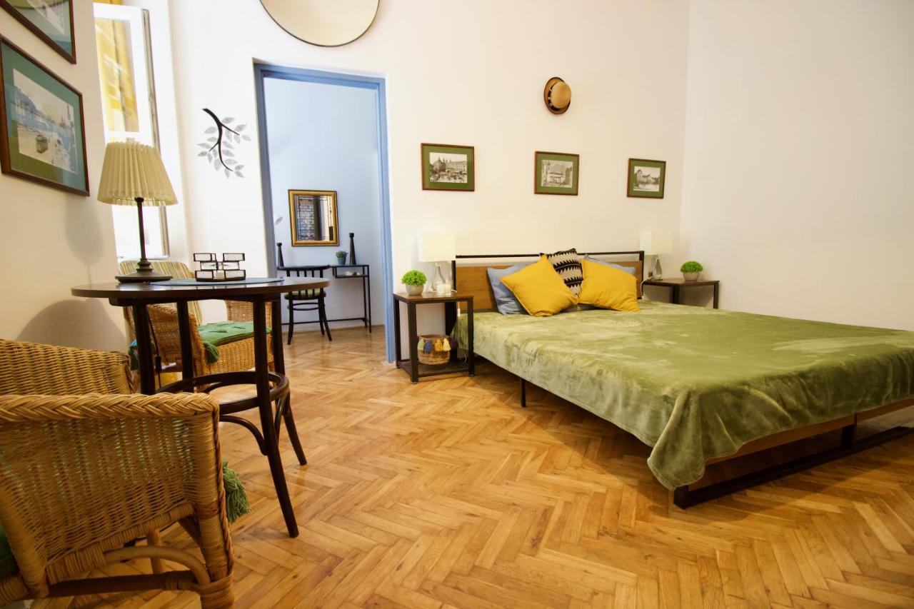 Downtown Lair Apartment Budapest Luaran gambar