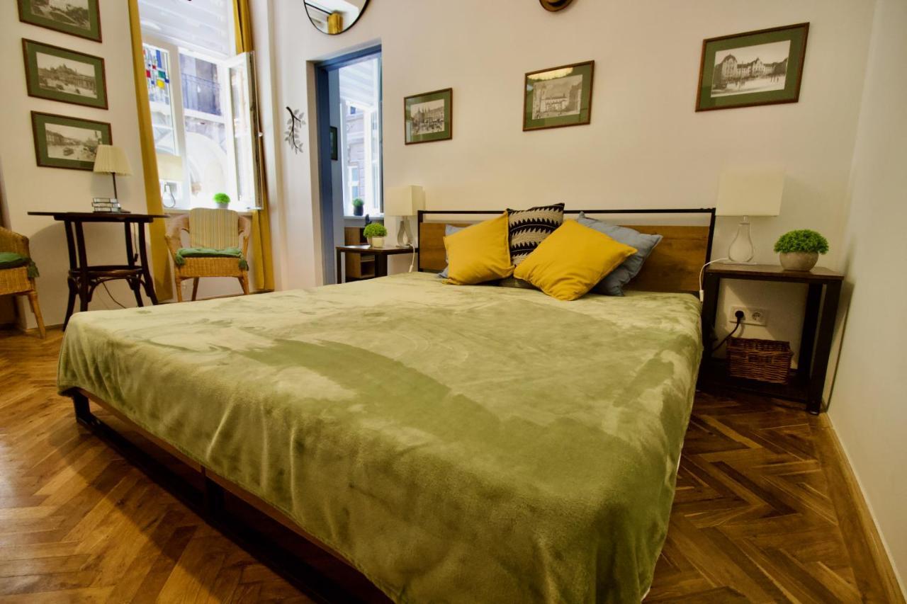 Downtown Lair Apartment Budapest Luaran gambar